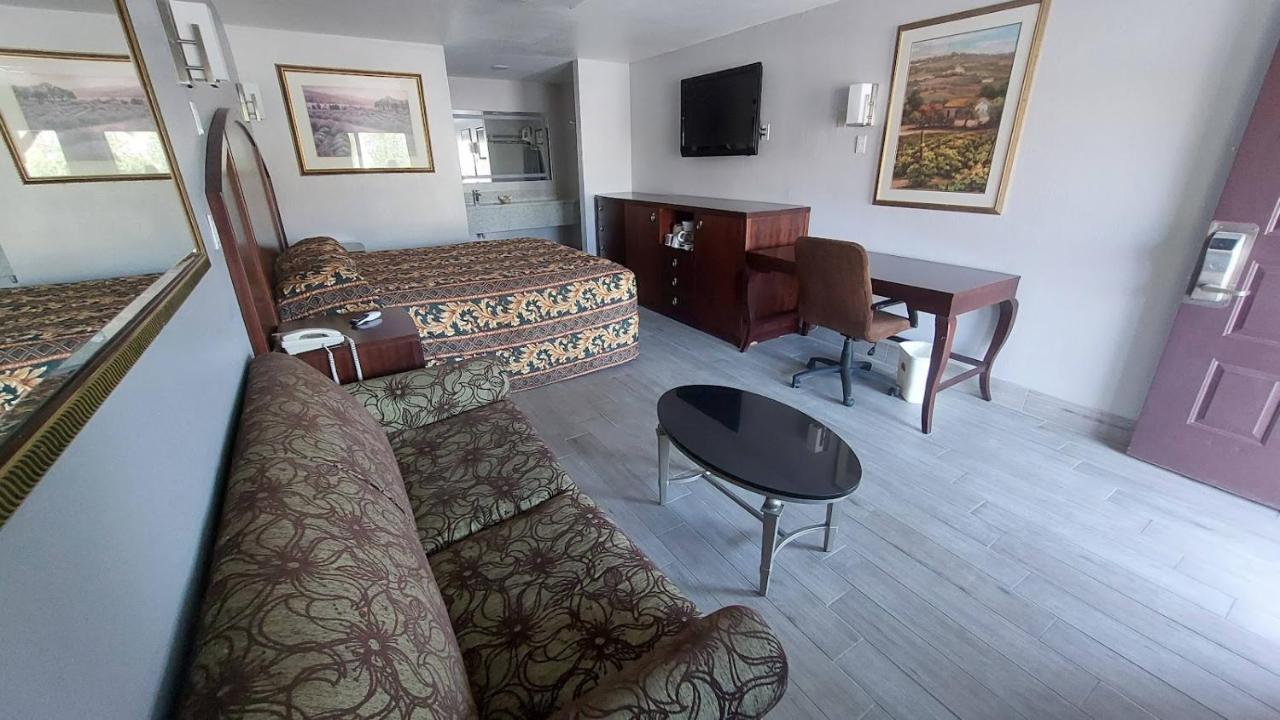 Regency Inn Norco Exterior foto